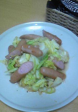 キャベツとウインナーの塩麹炒め-レシピのメイン写真