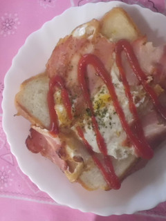 超簡単ベーコンエッグトースト-レシピのメイン写真