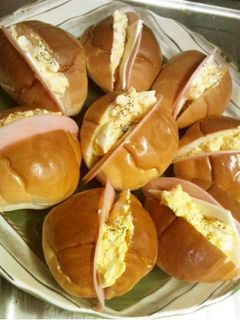 卵♥ハム♥チーズのロールパンサンド-レシピのメイン写真