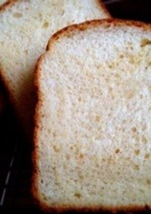 塩麹入り・メープル香るコーンミール食パン-レシピのメイン写真