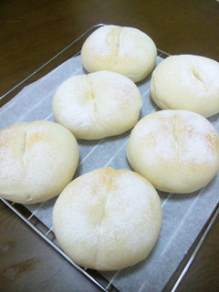 白パン(クリームチーズ入り)-レシピのメイン写真