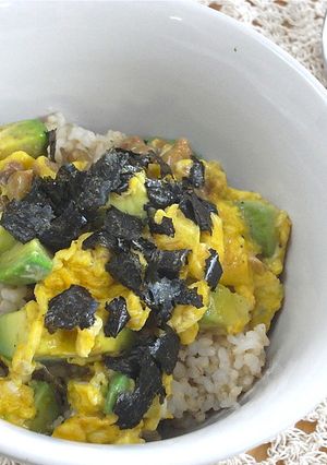 朝食に★アボカド納豆エッグ丼-レシピのメイン写真