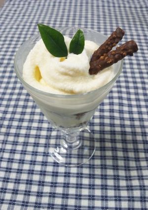チョコパンペルデュとクーリッシュのパフェ-レシピのメイン写真