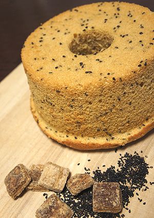 黒糖味噌と黒ゴマのシフォンケーキ-レシピのメイン写真
