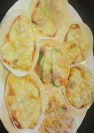 餃子の皮でなんちゃってピザ-レシピのメイン写真