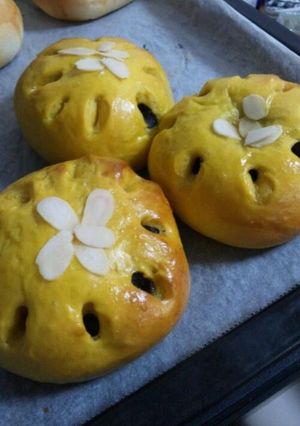 塩麹でかぼちゃあんぱん♪-レシピのメイン写真