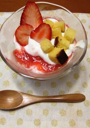 苺パフェ-レシピのメイン写真