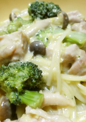鶏とブロッコリーのコーンクリームスパ-レシピのメイン写真