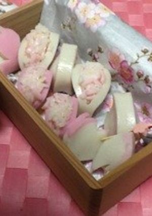 お花見に、簡単一口桜尽くし弁当-レシピのメイン写真
