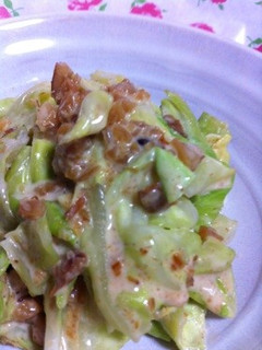 超簡単..丼で.3分.キャベツナッツ和え-レシピのメイン写真