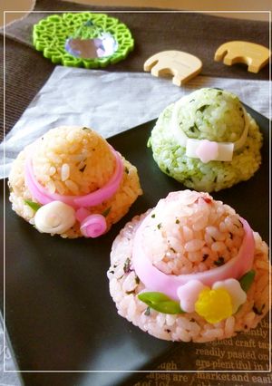 カラフル　❀お帽子おにぎり❀　-レシピのメイン写真