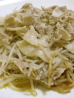 豚肉ともやしの塩麹蒸し-レシピのメイン写真