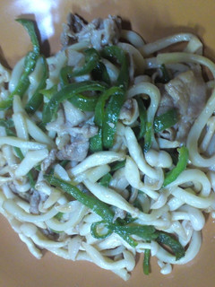 チンジャオロースでぱぱっと焼きうどん♪-レシピのメイン写真