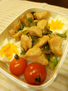 手抜きでもおいしい☆簡単やきとり丼弁当☆-レシピのメイン写真