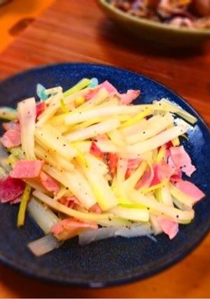 セロリとベーコンのオリーブオイル炒め-レシピのメイン写真