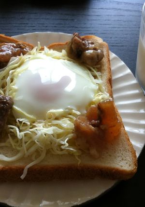 牛すじトースト-レシピのメイン写真