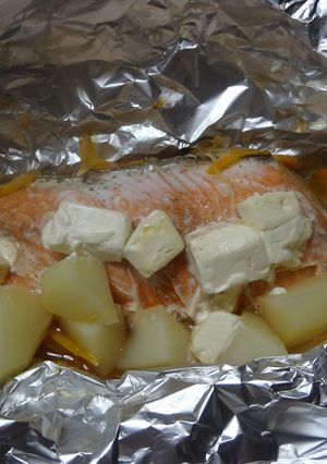 クリームチーズ入り鮭のホイル焼き-レシピのメイン写真