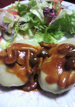 大好きなチーズハンバーグヽ(・∀・)ノ-レシピのメイン写真