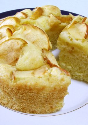 材料3つだけ☆ふわ＆もち♬りんごケーキ-レシピのメイン写真