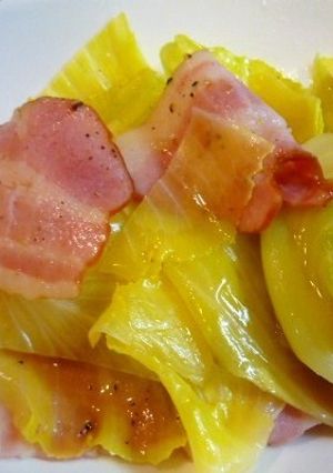 ベーコンが美味しい!とろっとキャベツ-レシピのメイン写真