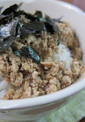 節約☆鯖缶と豆腐のそぼろ丼-レシピのメイン写真