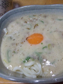 ふわとろ!もずくと納豆の冷たい月見うどん-レシピのメイン写真