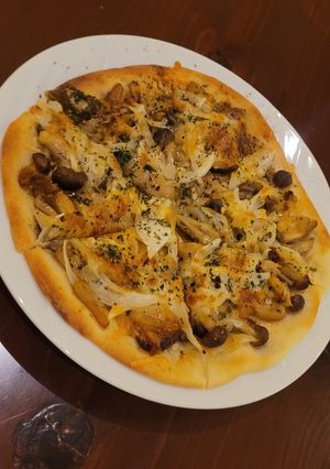 ビニール袋で冷凍(ホール)ポルチーニピザ-レシピのメイン写真