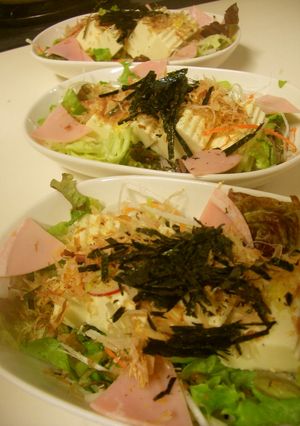 ヘルシー！だけどお腹満足♪豆腐サラダ　-レシピのメイン写真