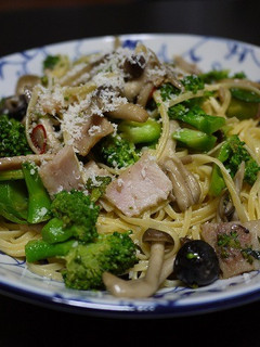 ブロッコリーとしめじとベーコンのパスタ-レシピのメイン写真