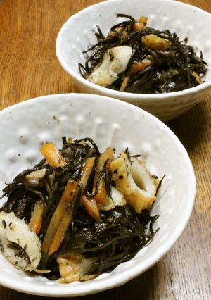 ご飯の供!塩麹deひじき生しいたけの煮物-レシピのメイン写真