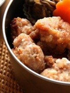 節約!ボリュームUP!豚こま団子の唐揚げ-レシピのメイン写真