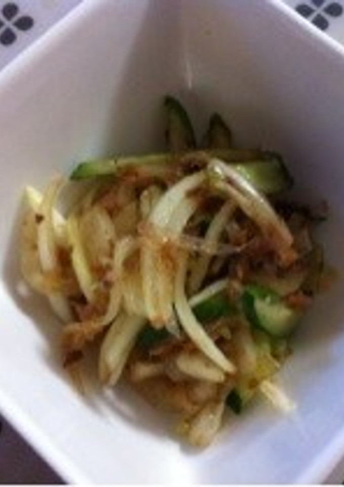 玉ねぎときゅうりのおかか和え-レシピのメイン写真