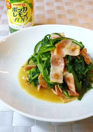 レモンで爽やか！春菊とベーコンの炒め物-レシピのメイン写真