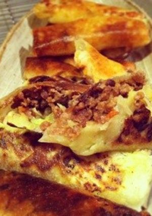 肉味噌としんなり生姜キャベツの焼き春巻き-レシピのメイン写真