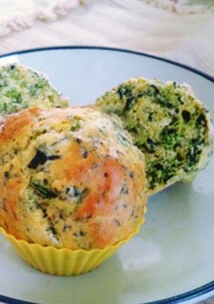 簡単ホットケーキミックスでほうれん草パン-レシピのメイン写真