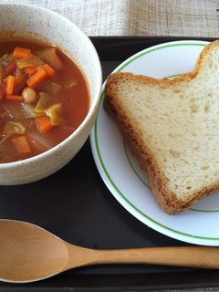朝食に野菜と大豆のトマトスープ-レシピのメイン写真