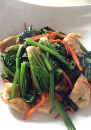 鶏皮とほうれん草炒め-レシピのメイン写真