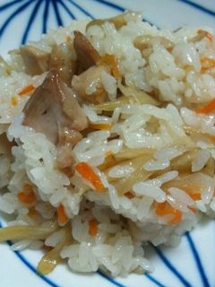 生姜入り♪とりごぼう混ぜごはん-レシピのメイン写真