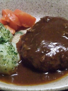 我が家煮込みハンバーグ✿とんかつソースで-レシピのメイン写真