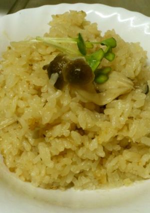 簡単しめじ炊き込みご飯-レシピのメイン写真