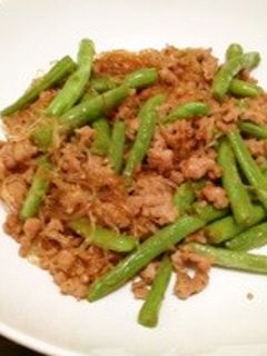 ご飯が進む☆いんげんとひき肉の春雨炒め-レシピのメイン写真