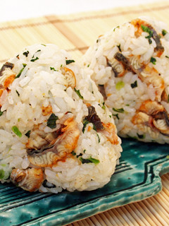 うなぎと青菜のおにぎり-レシピのメイン写真