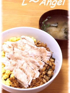 *早ウマ!低カロリー*鶏肉豆腐そぼろ丼*-レシピのメイン写真