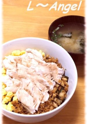 *早ウマ!低カロリー*鶏肉豆腐そぼろ丼*-レシピのメイン写真