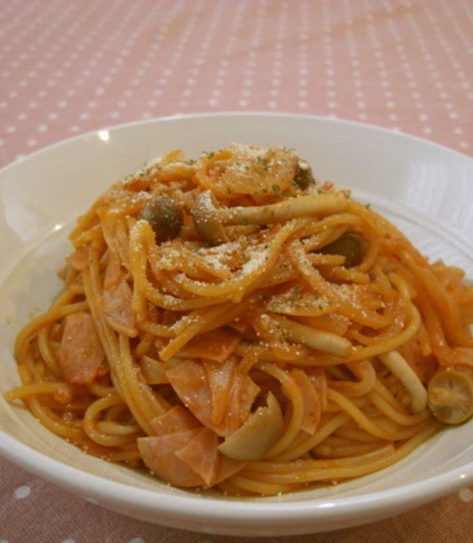 フライパンひとつ！ナポリタン風パスタ by にっくぅ～ 【クックパッド