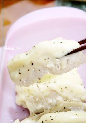 ルクエで♪とろけるチーズのせハーブ蒸し鶏-レシピのメイン写真