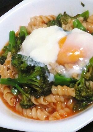 温卵のっけ！ごちそうトマトスープパスタ-レシピのメイン写真