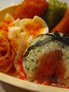 スイカなデコおにぎり-レシピのメイン写真