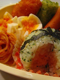 スイカなデコおにぎり-レシピのメイン写真