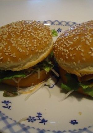 手軽にサラダバーガー-レシピのメイン写真
